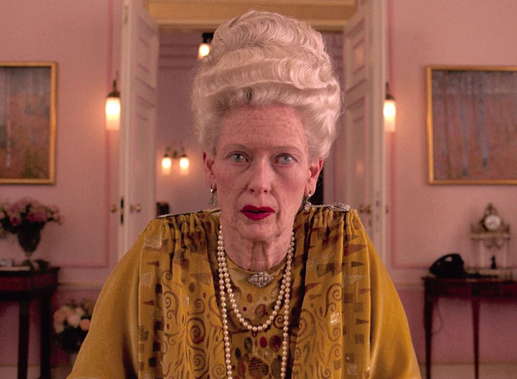 The Grand Budapest Hotel, Tilda Swinton jako Madame D.